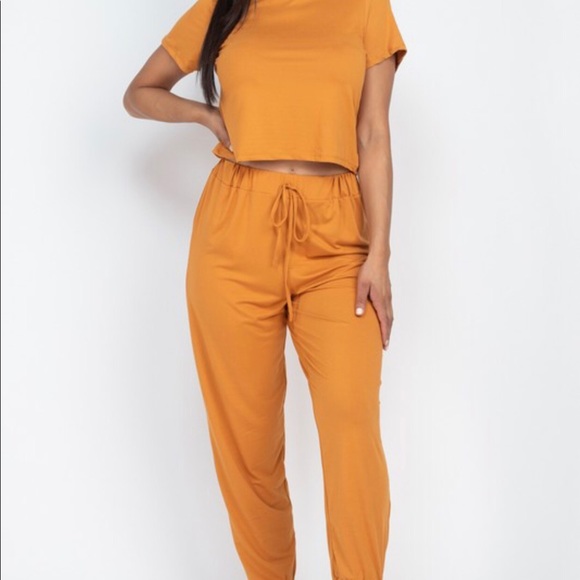 Mustard two piece set - Picture 3 of 5